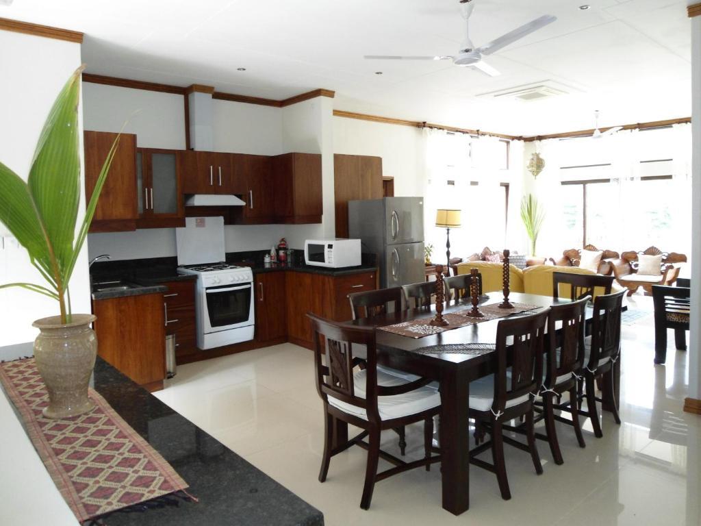 Bayview Villas Seychelles Anse Boileau エクステリア 写真